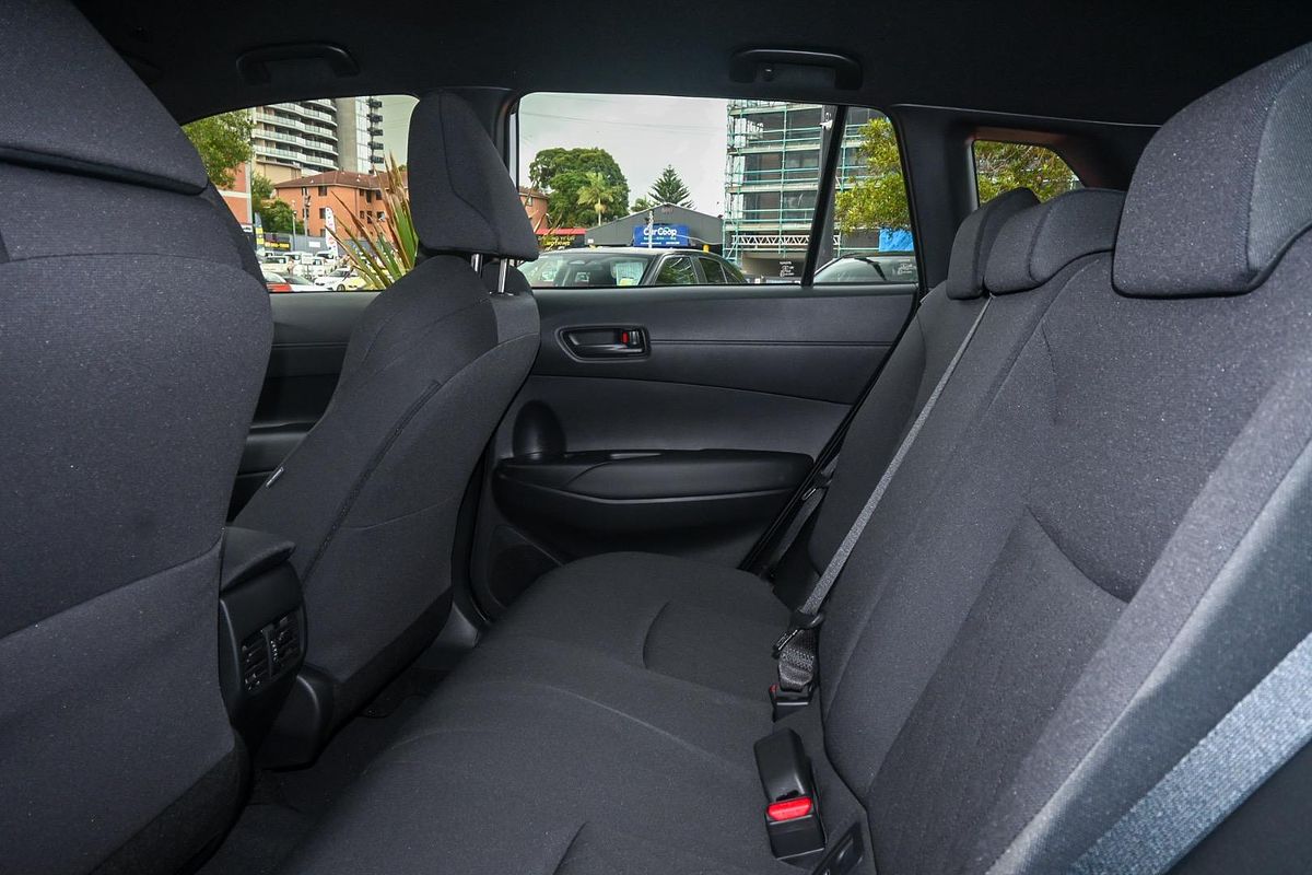 2025 Toyota Corolla Cross GX MXGH10R