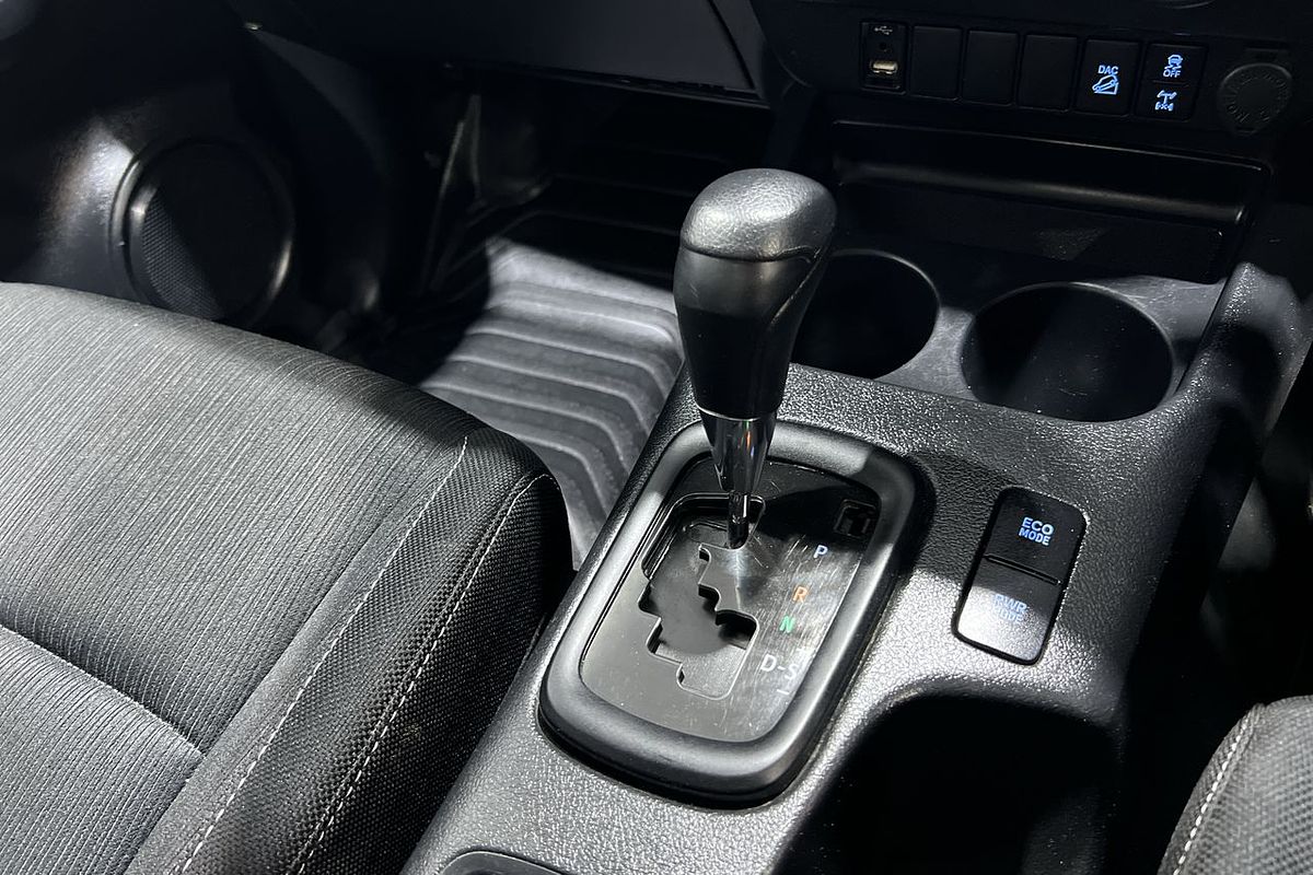 2021 Toyota Hilux SR GUN126R 4X4
