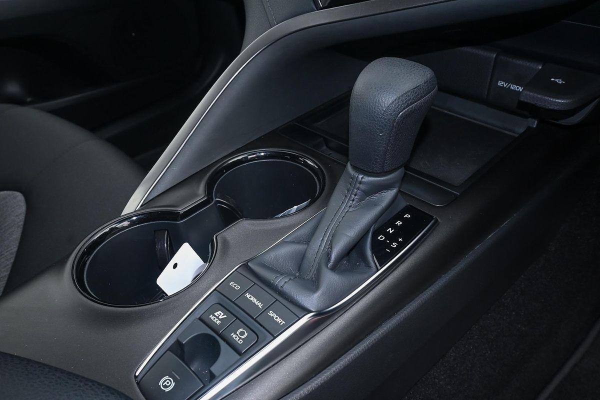 2024 Toyota Camry Ascent AXVH70R