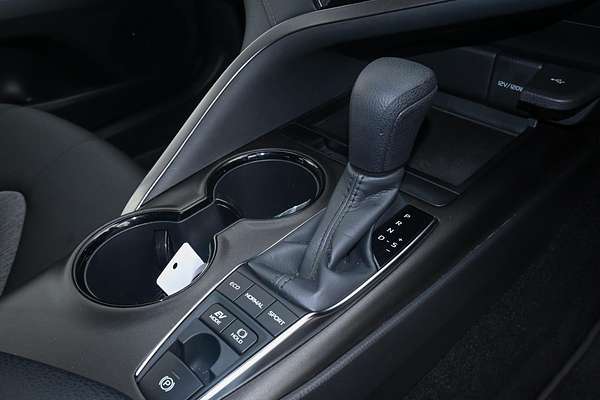 2024 Toyota Camry Ascent AXVH70R