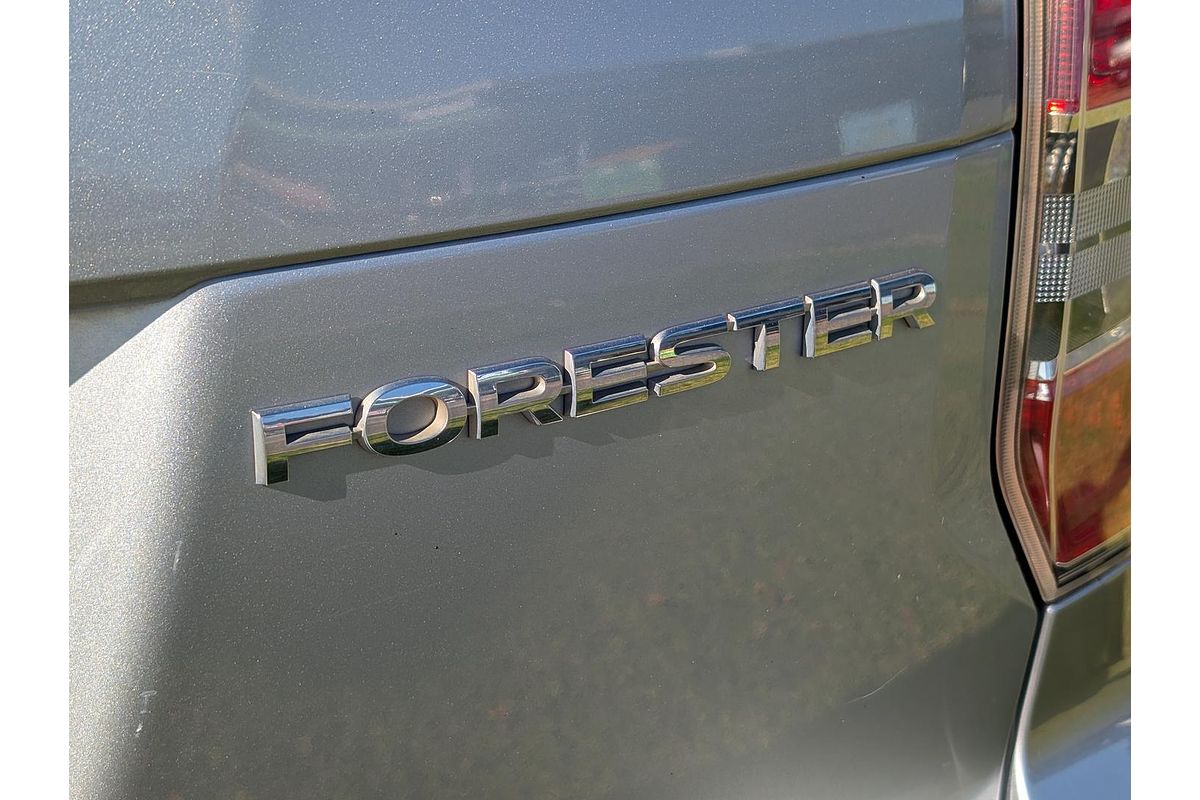 2015 Subaru Forester 2.0i-L S4