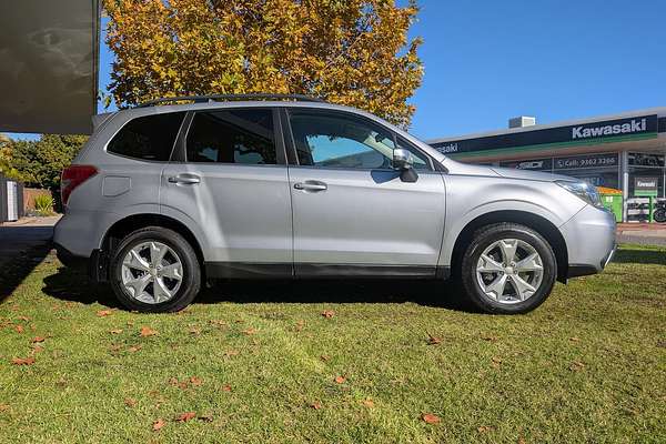 2015 Subaru Forester 2.0i-L S4