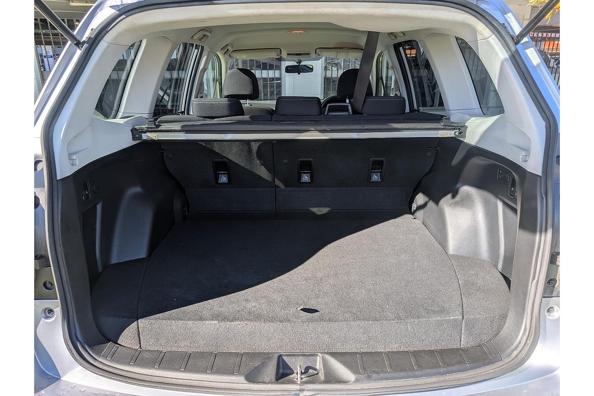 2015 Subaru Forester 2.0i-L S4