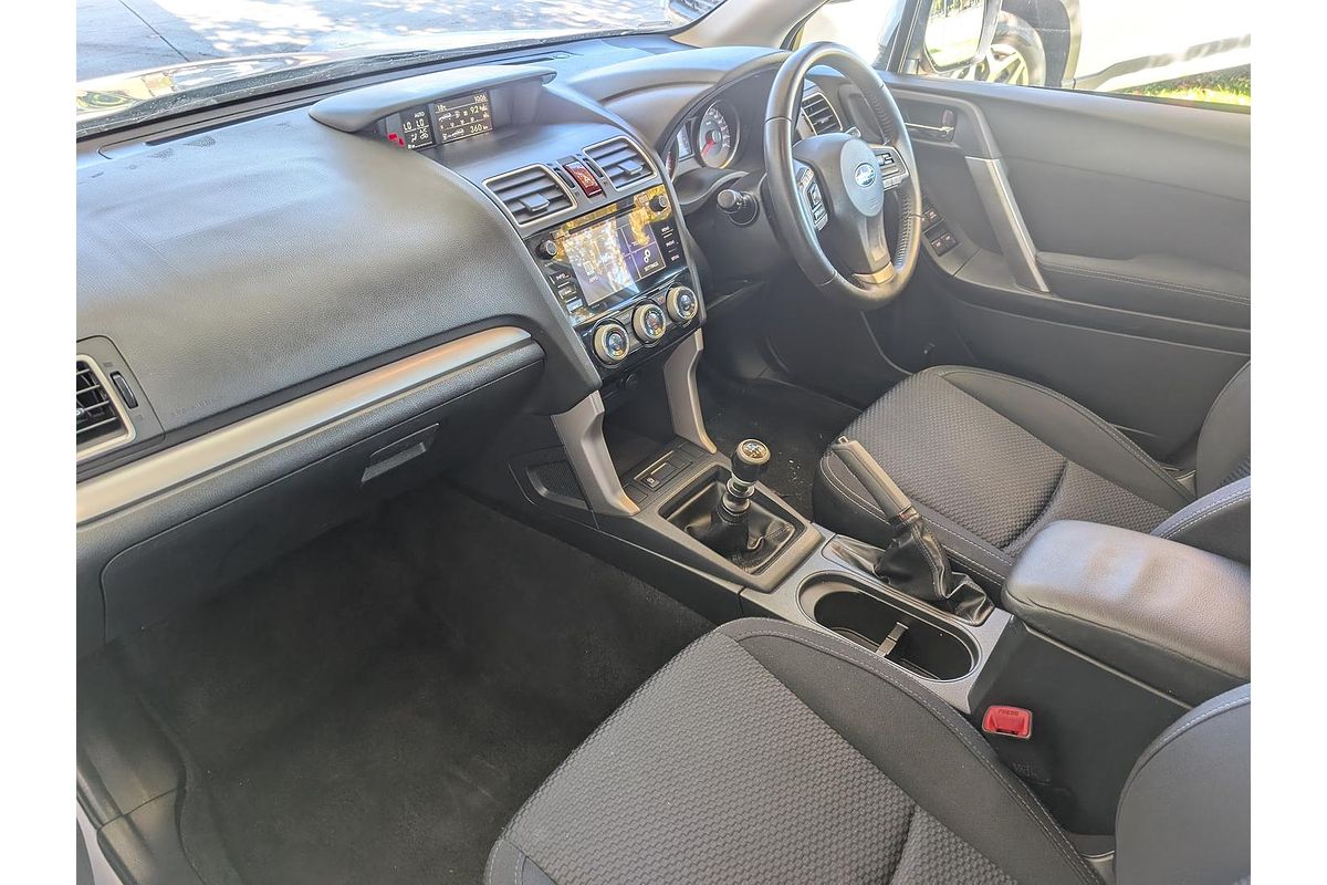 2015 Subaru Forester 2.0i-L S4