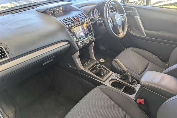 2015 Subaru Forester 2.0i-L S4