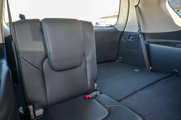 2024 Nissan Patrol Ti Y62