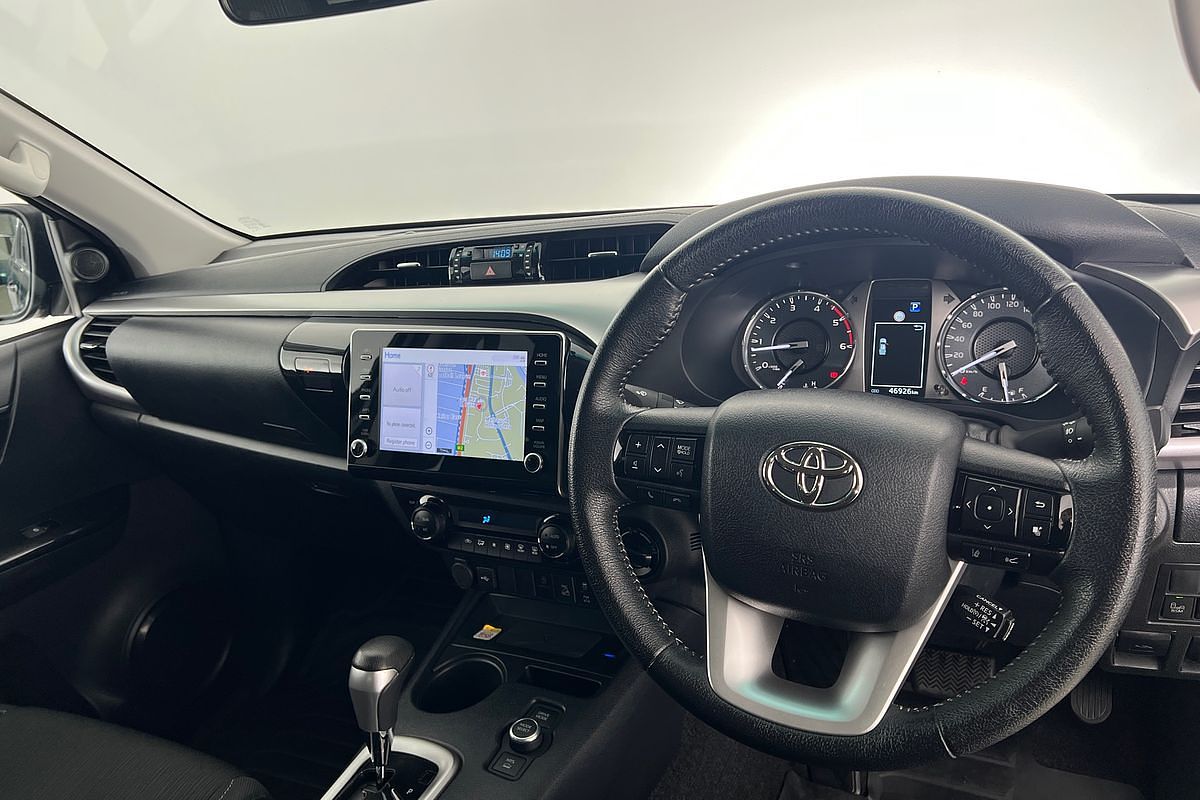 2024 Toyota Hilux SR5 48V GUN126R 4X4