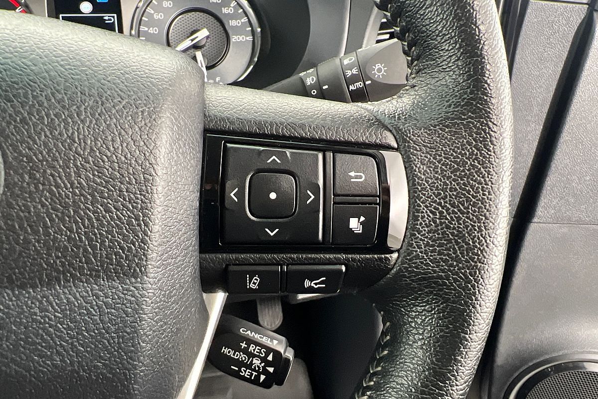 2024 Toyota Hilux SR5 48V GUN126R 4X4