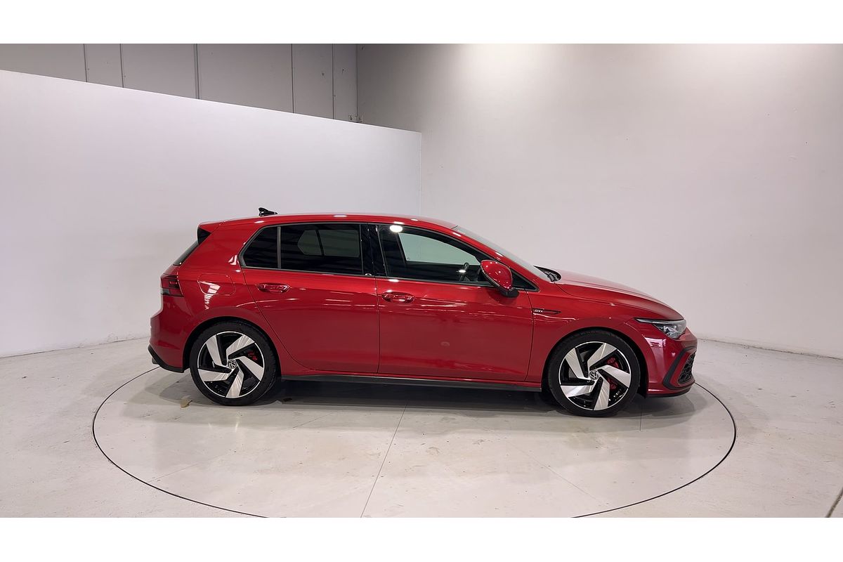 2022 Volkswagen Golf GTI 8