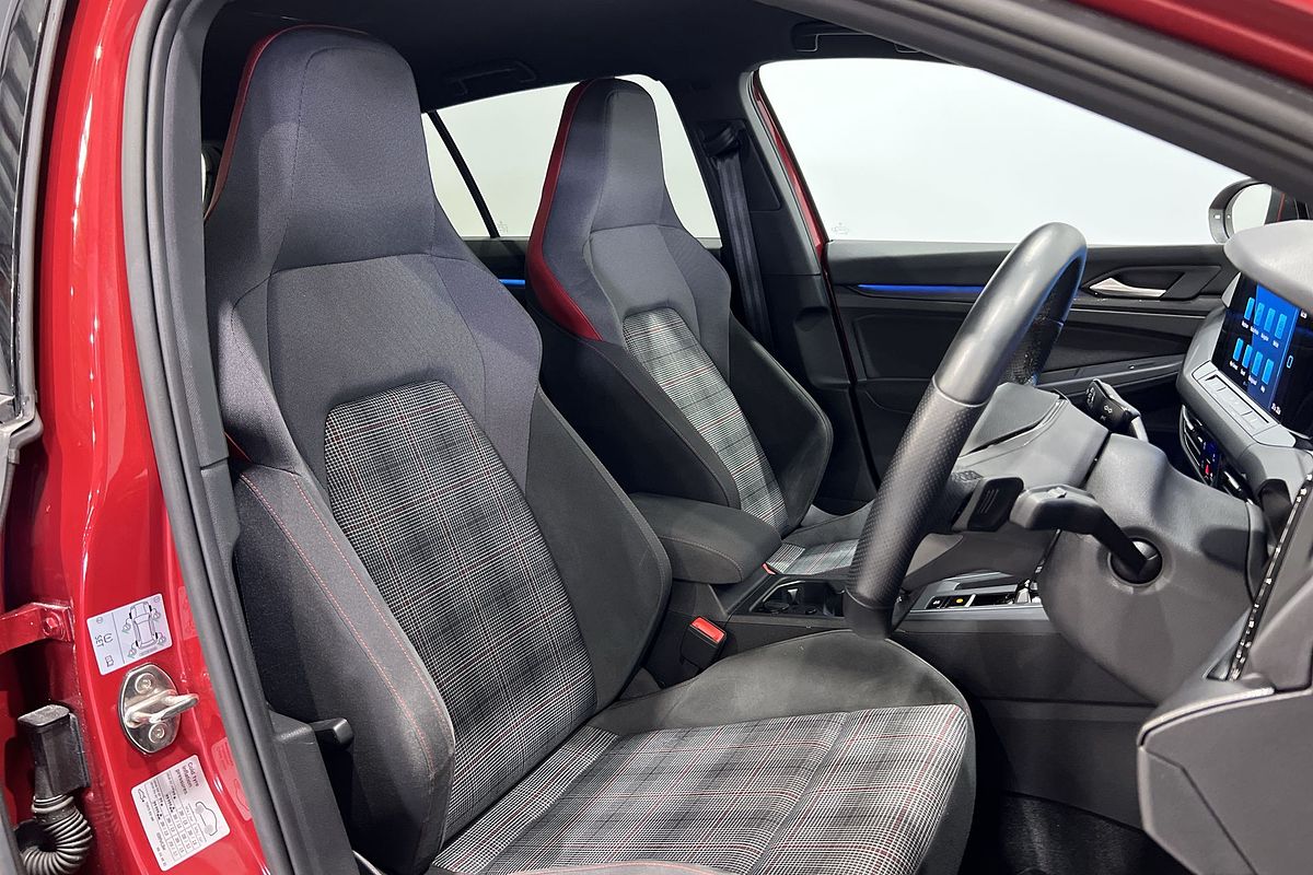 2022 Volkswagen Golf GTI 8