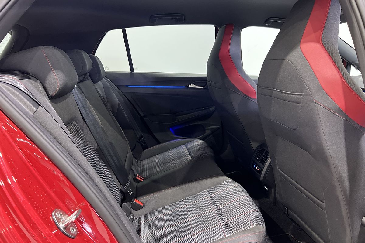 2022 Volkswagen Golf GTI 8