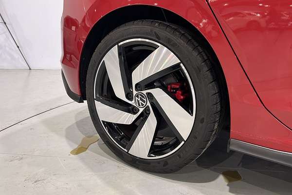 2022 Volkswagen Golf GTI 8
