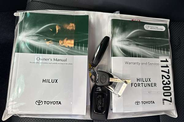 2024 Toyota Hilux Rogue 48V GUN126R 4X4