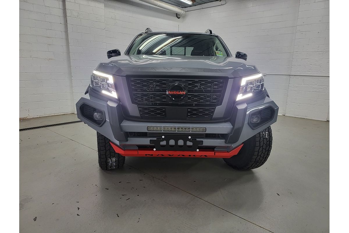 Nissan NAVARA 4X4 2.3 DSL AUTO DC P4X WARRIOR