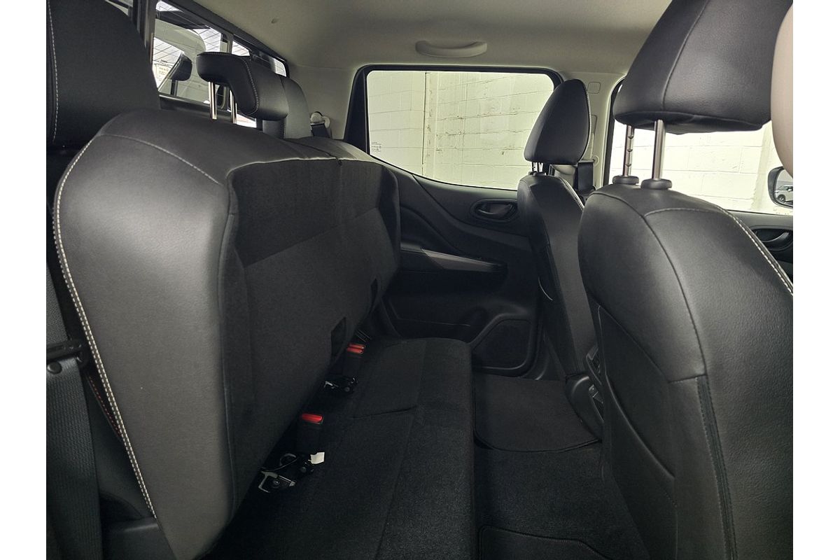 2025 Nissan Navara PRO-4X D23 4X4
