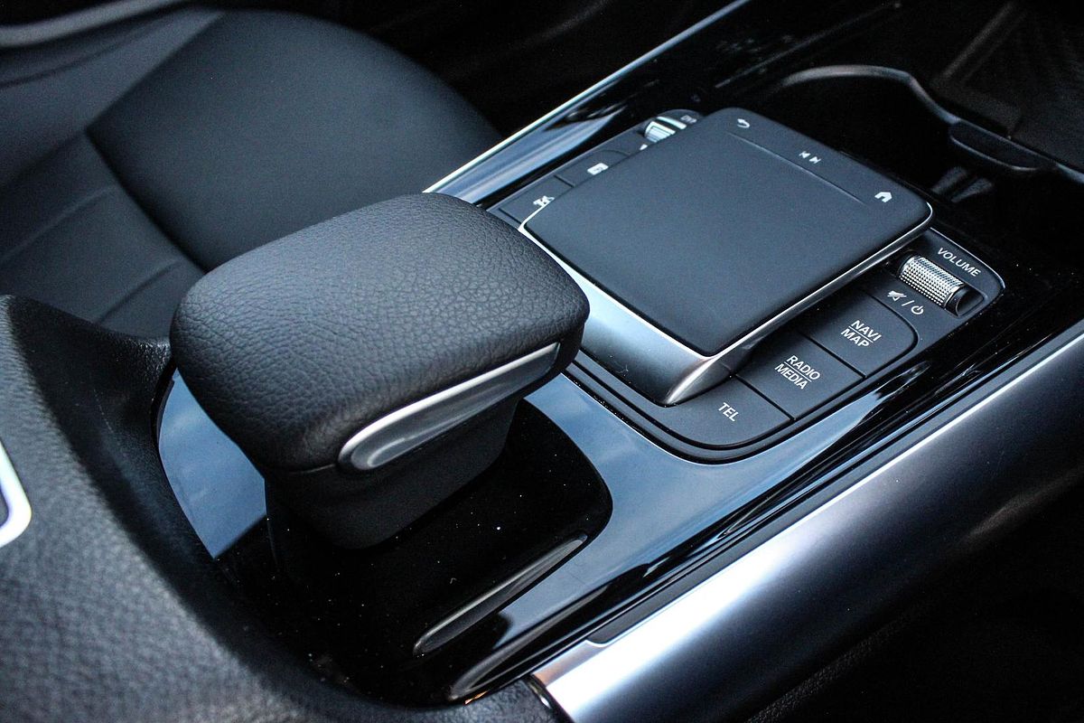 2022 Mercedes-Benz EQA EQA250 H243