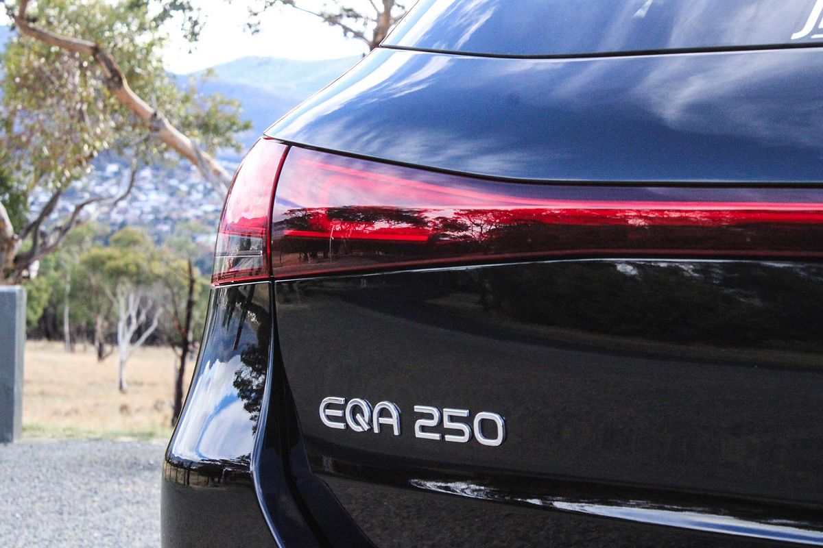 2022 Mercedes-Benz EQA EQA250 H243