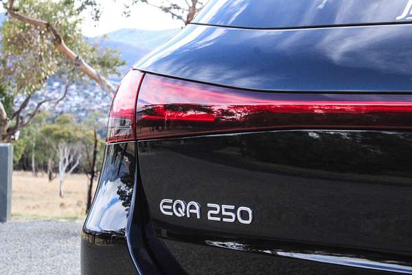 2022 Mercedes-Benz EQA EQA250 H243