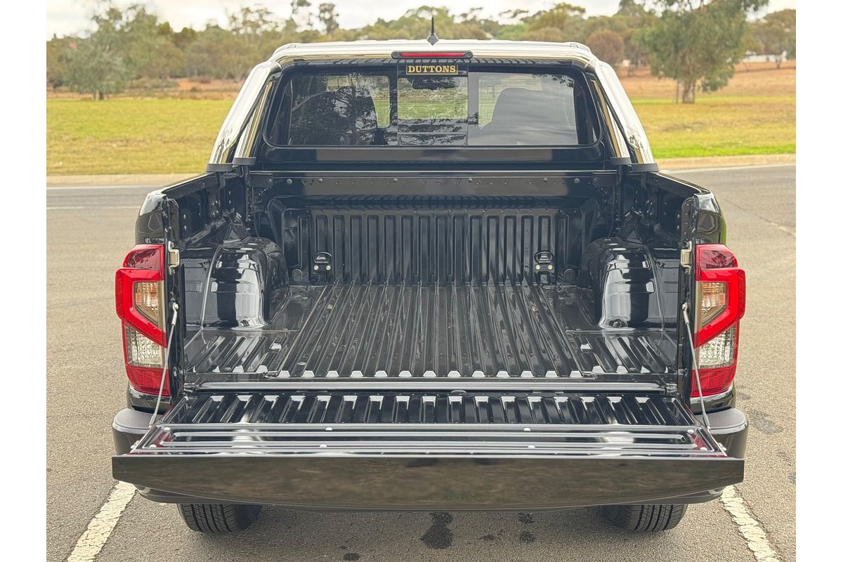 2025 Nissan Navara ST D23 4X4