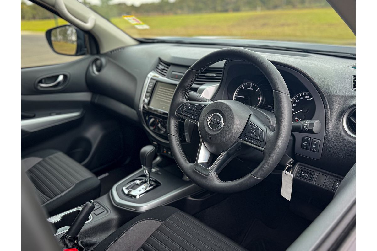 2025 Nissan Navara ST D23 4X4