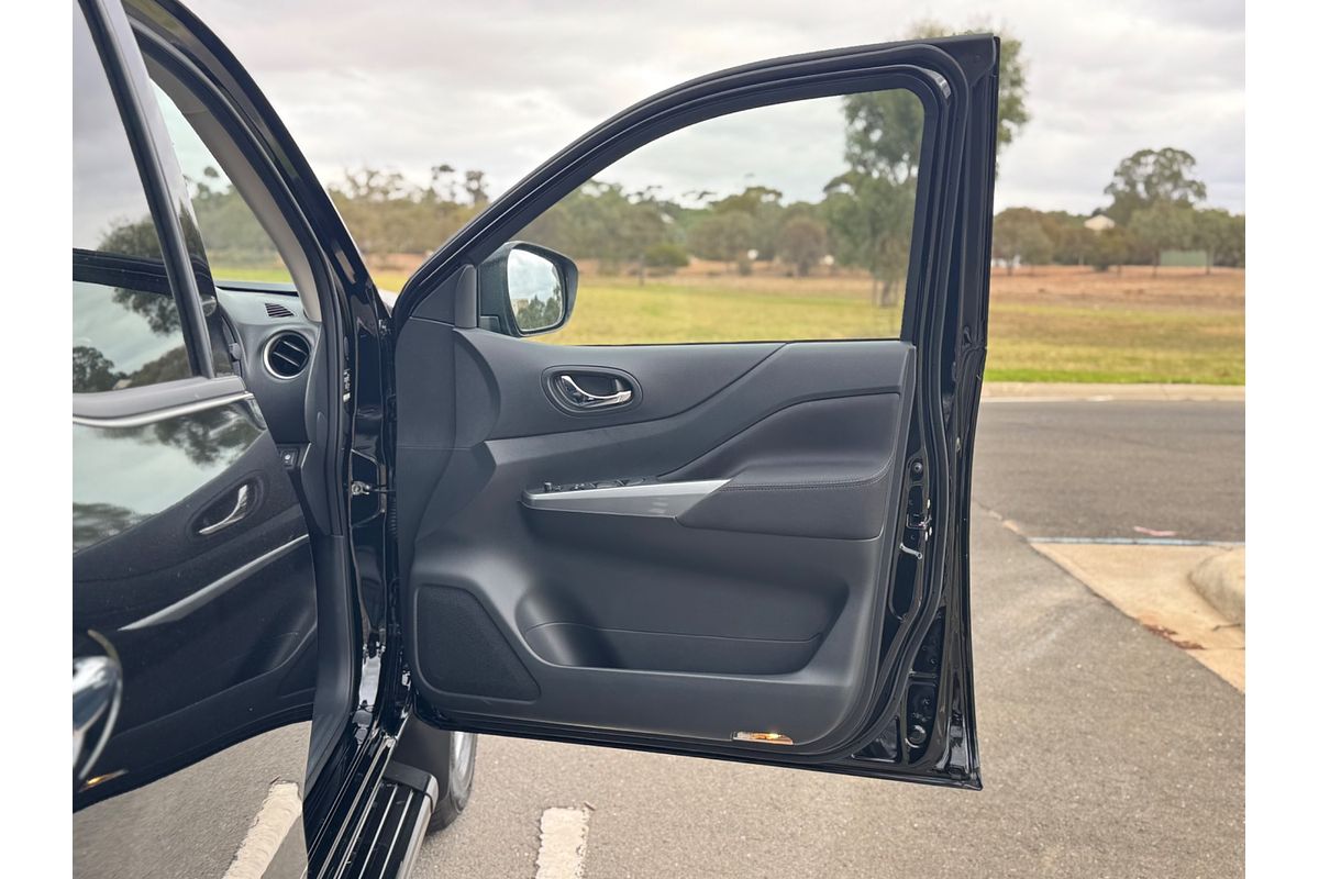 2025 Nissan Navara ST D23 4X4