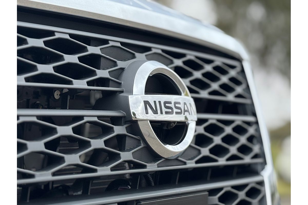 2025 Nissan Navara ST D23 4X4