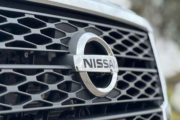 2025 Nissan Navara ST D23 4X4