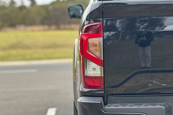 2025 Nissan Navara ST D23 4X4