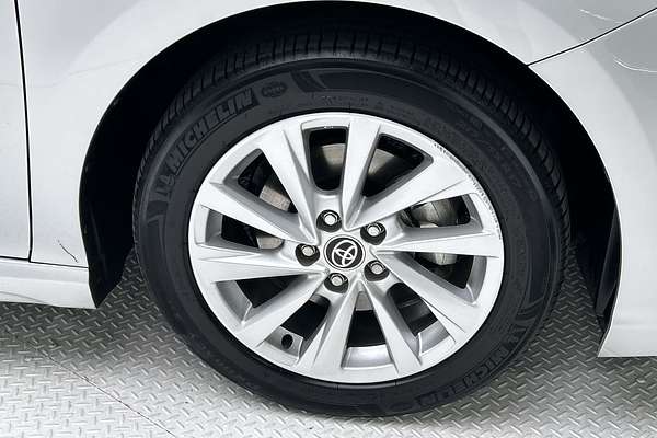 2021 Toyota Camry Ascent Sport AXVH70R