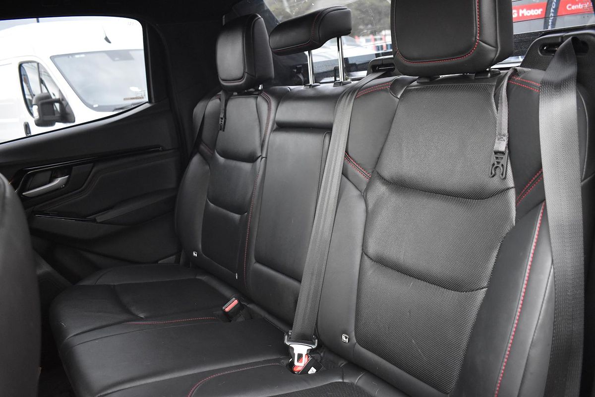 2022 Isuzu D-MAX X-TERRAIN 4X4