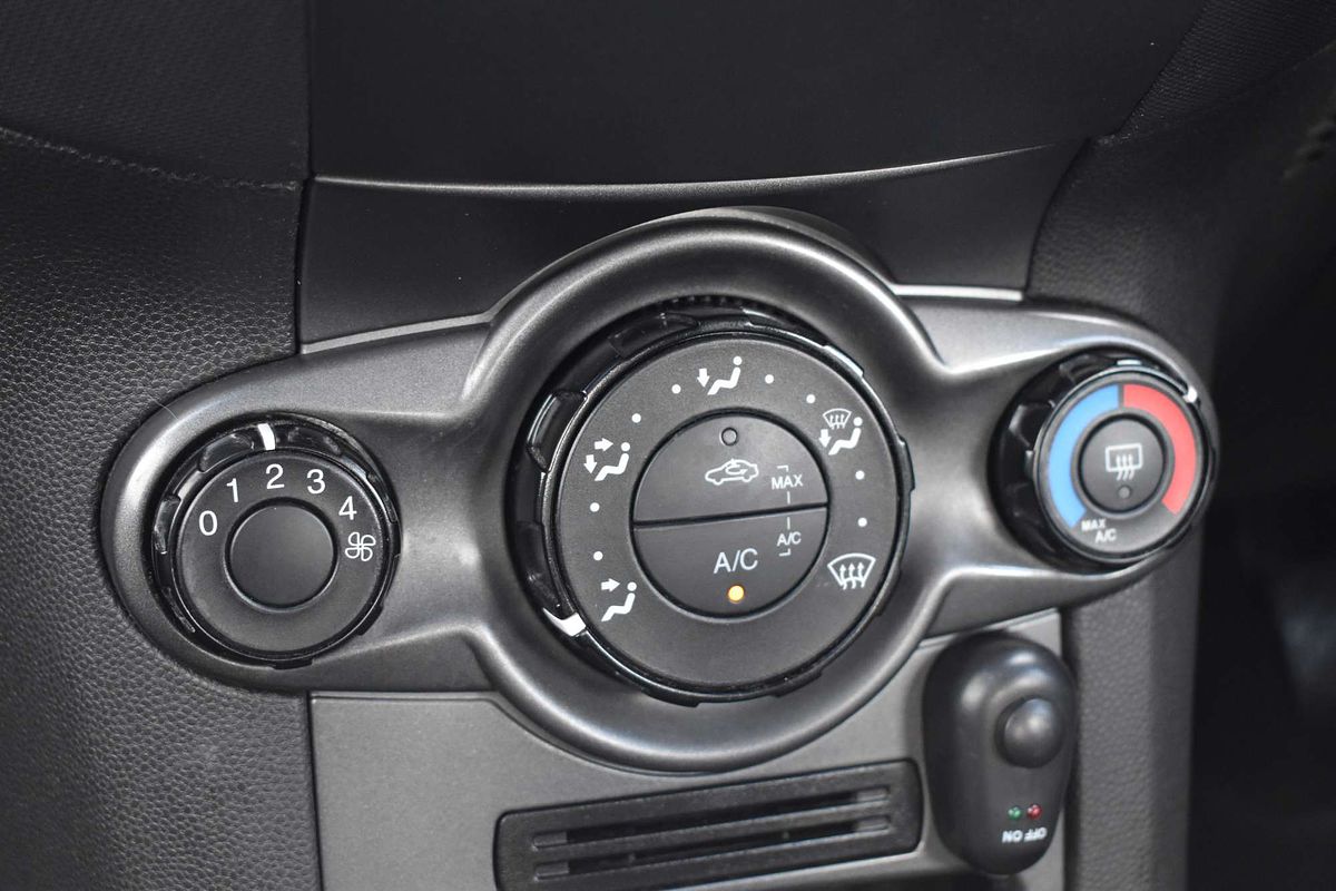 2015 Ford Fiesta Ambiente WZ