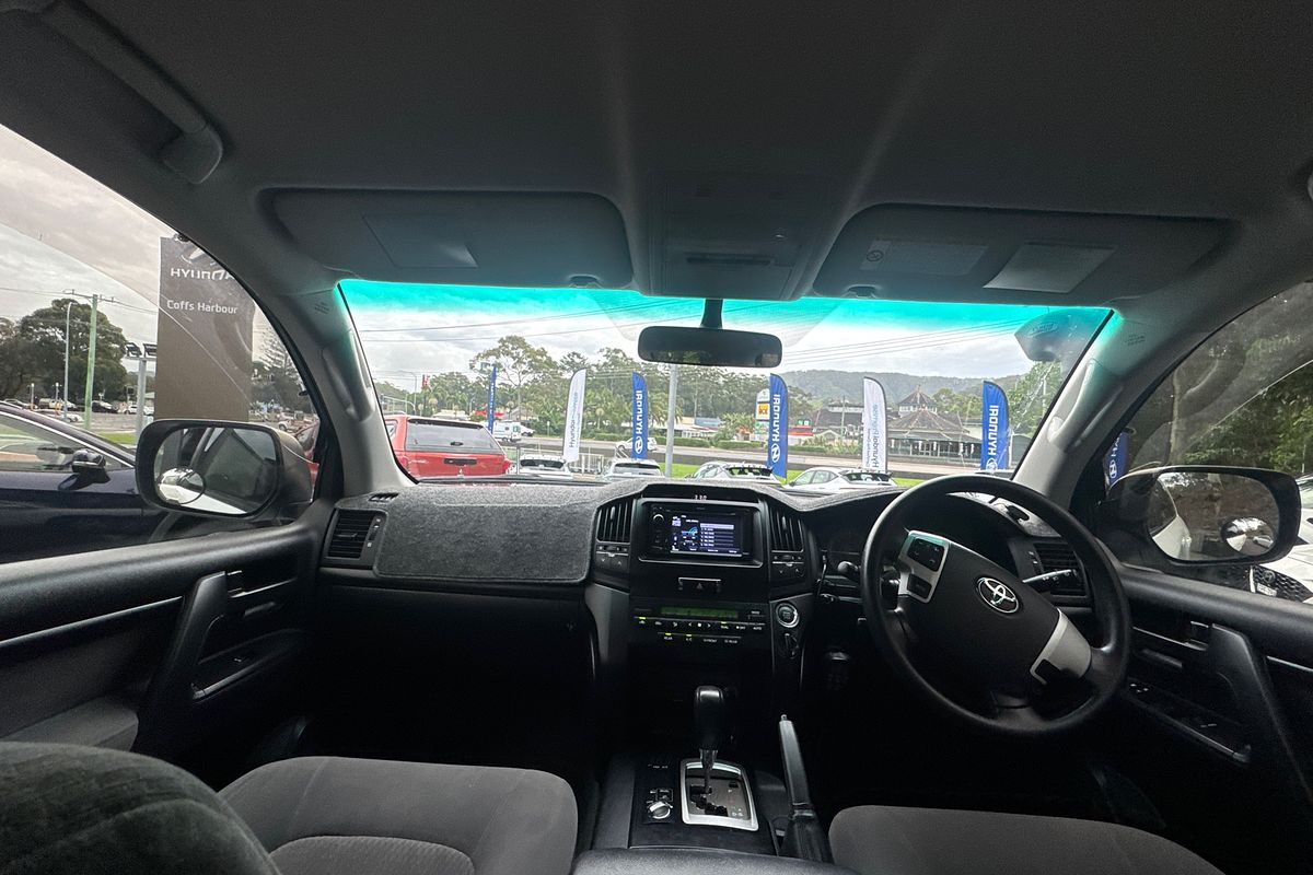 2012 Toyota Landcruiser GXL VDJ200R