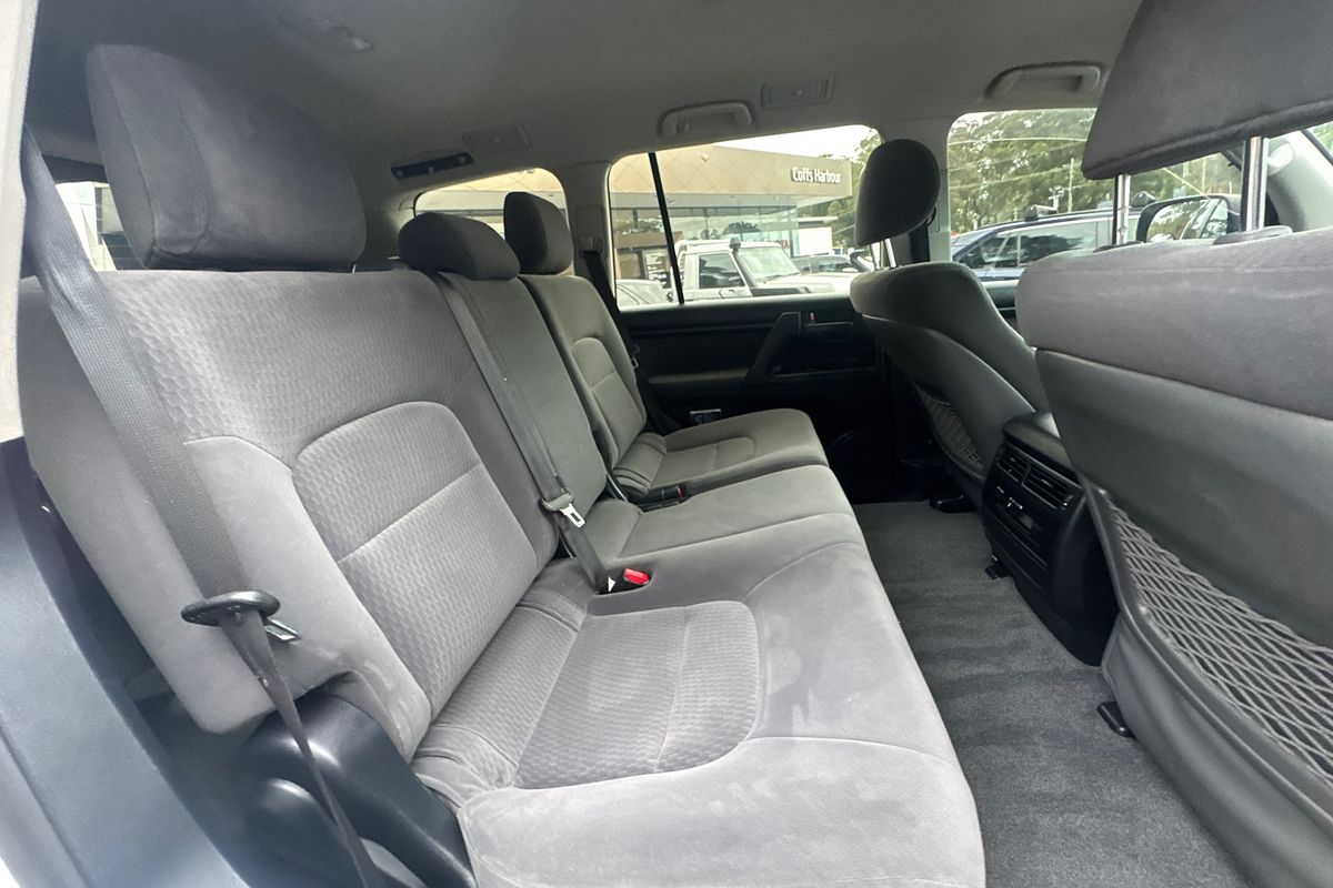 2012 Toyota Landcruiser GXL VDJ200R