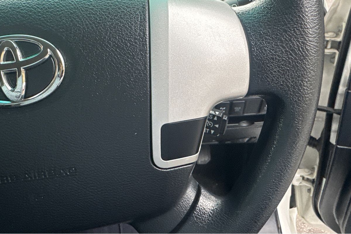 2012 Toyota Landcruiser GXL VDJ200R