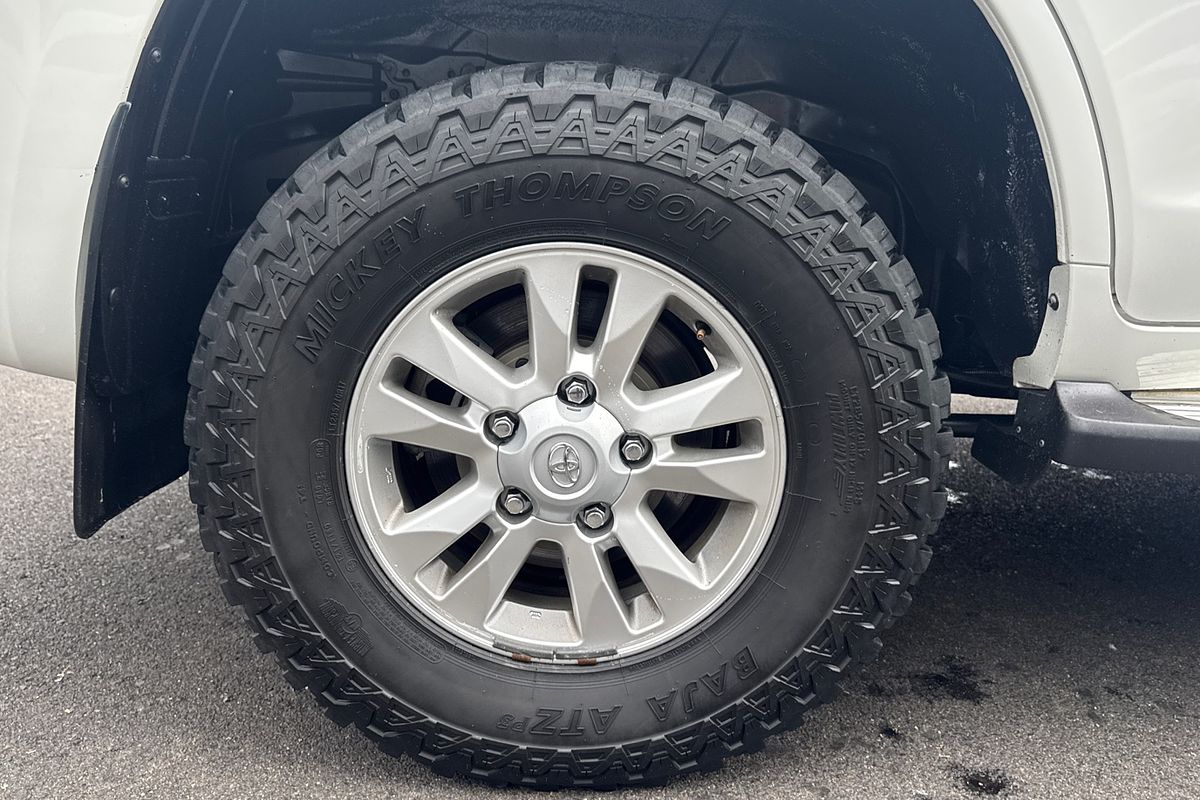 2012 Toyota Landcruiser GXL VDJ200R