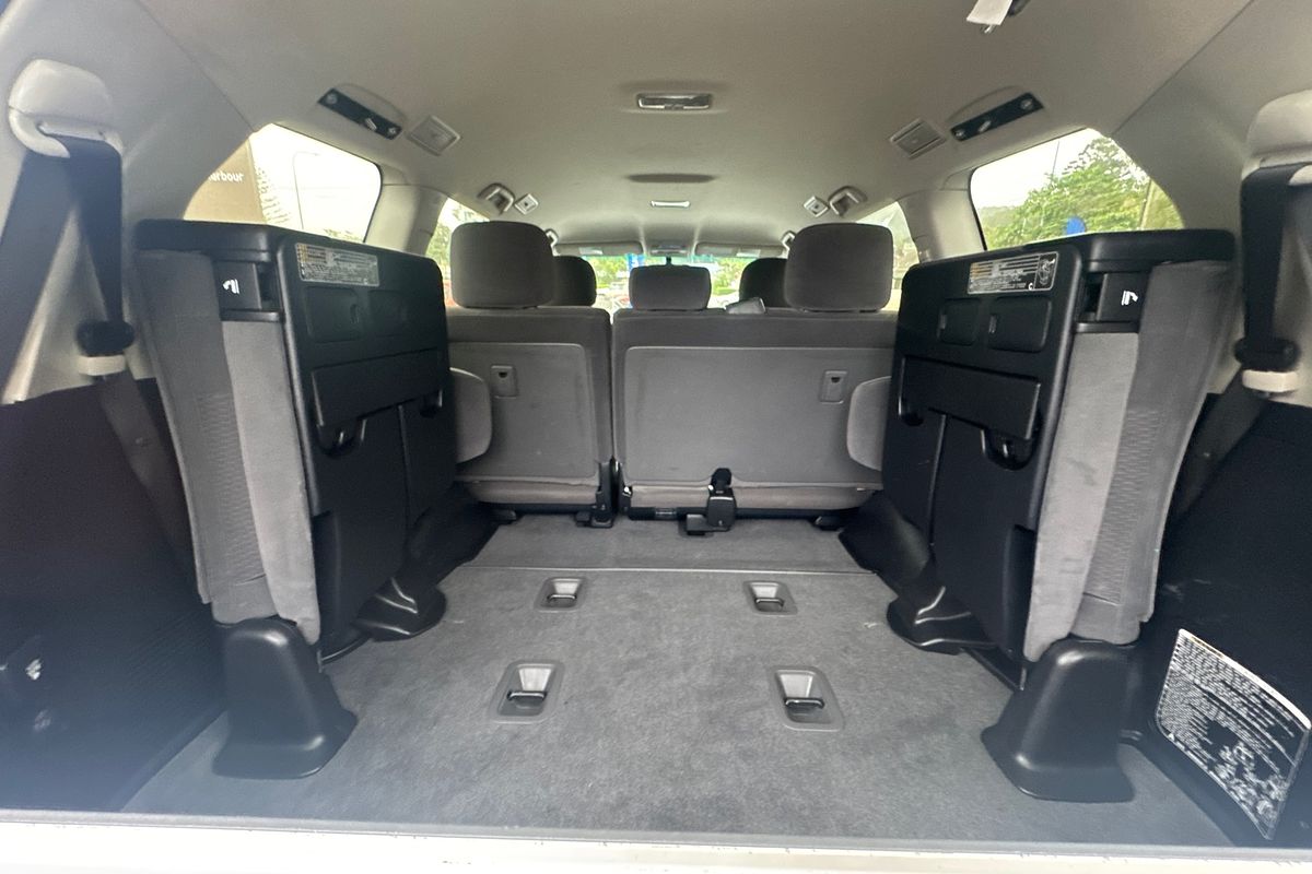 2012 Toyota Landcruiser GXL VDJ200R