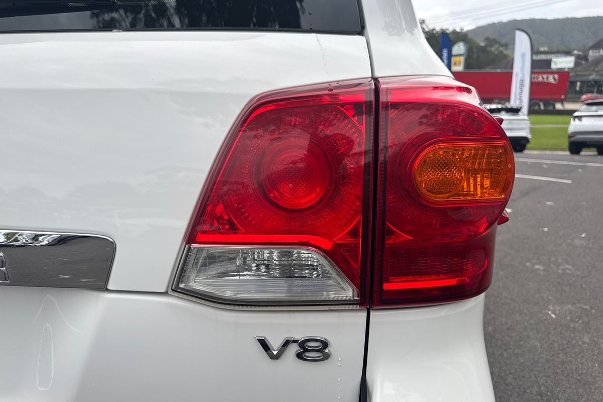 2012 Toyota Landcruiser GXL VDJ200R