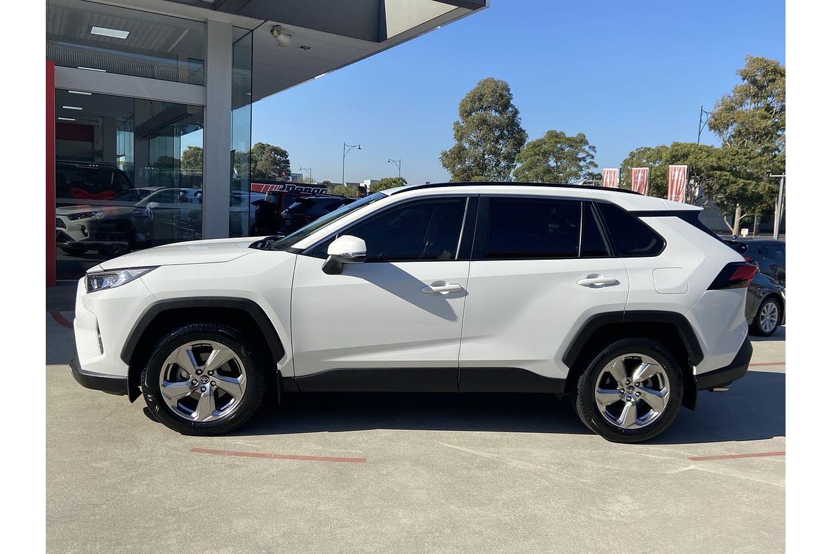 2021 Toyota RAV4 GXL MXAA52R