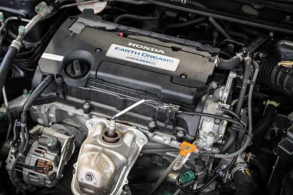2013 Honda Accord VTi-L 9th Gen
