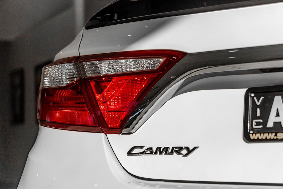 2016 Toyota Camry Atara S ASV50R