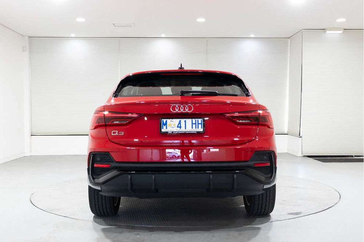 2024 Audi Q3 35 TFSI S line F3