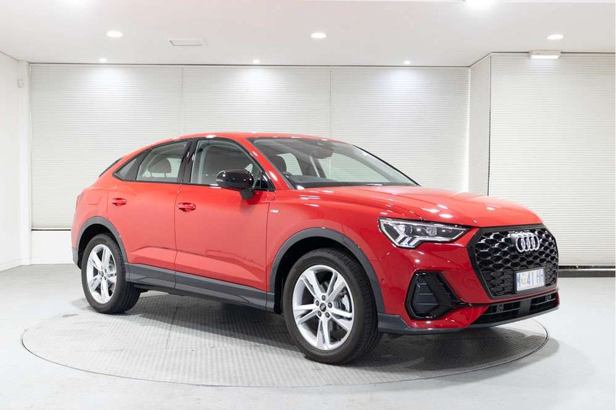 2024 Audi Q3 35 TFSI S line F3
