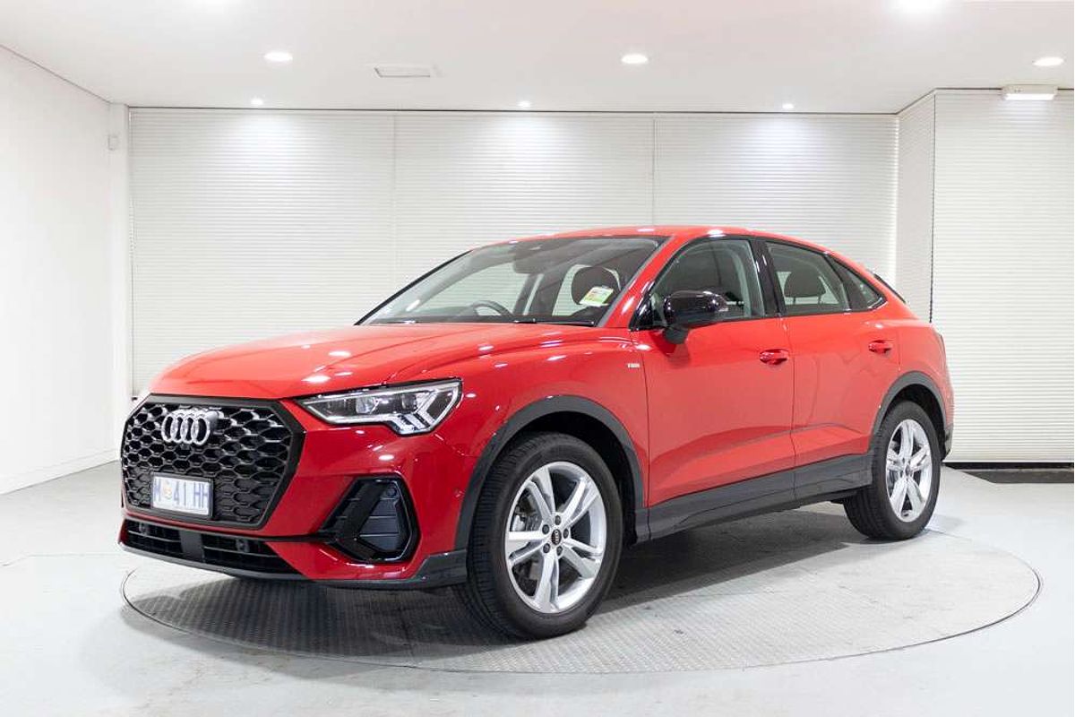 2024 Audi Q3 35 TFSI S line F3