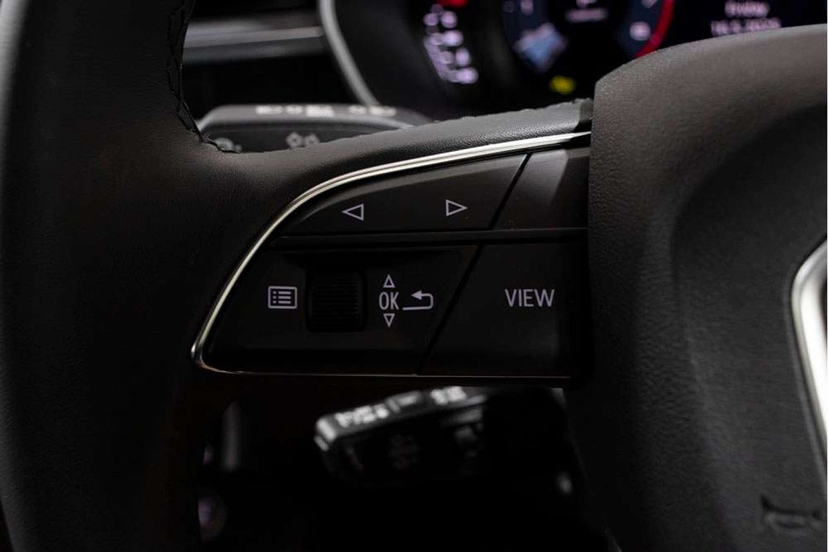 2024 Audi Q3 35 TFSI S line F3