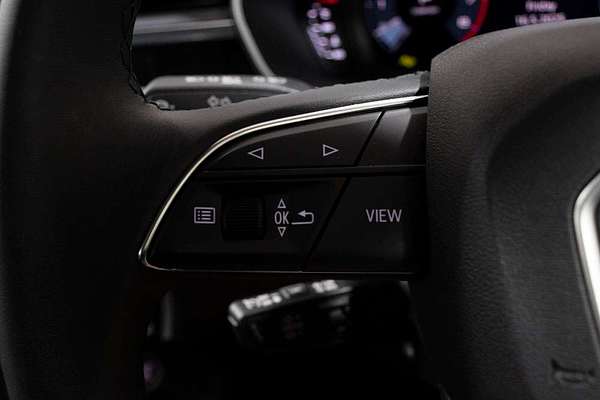 2024 Audi Q3 35 TFSI S line F3