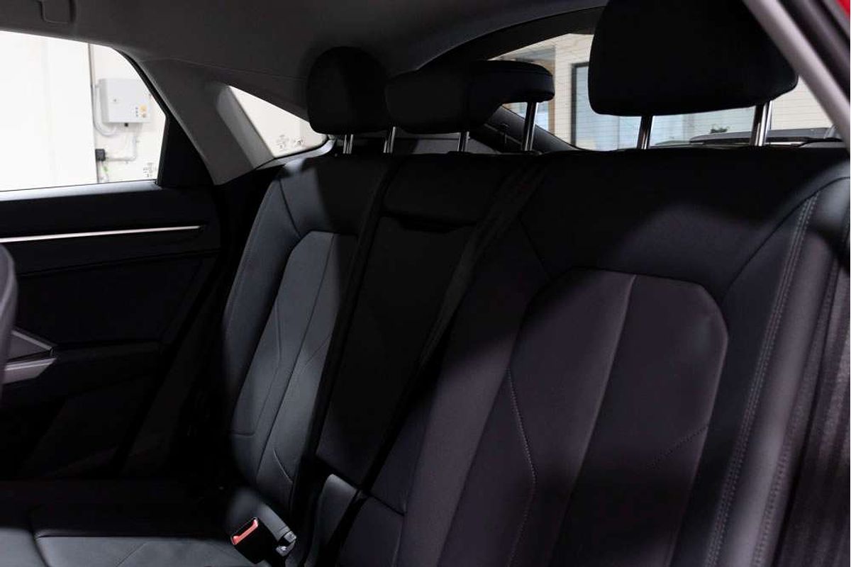 2024 Audi Q3 35 TFSI S line F3