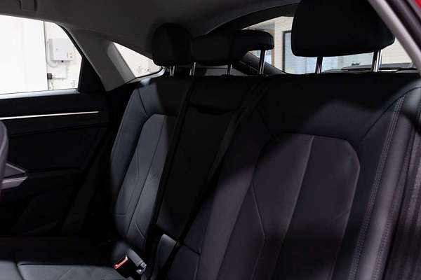 2024 Audi Q3 35 TFSI S line F3