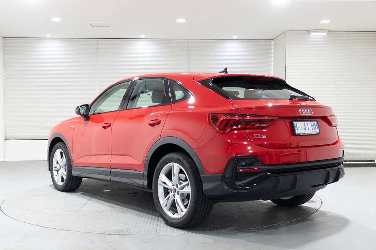 2024 Audi Q3 35 TFSI S line F3