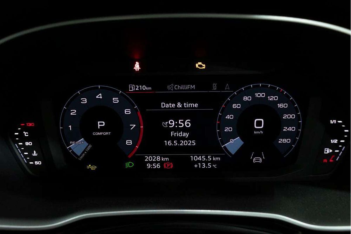 2024 Audi Q3 35 TFSI S line F3