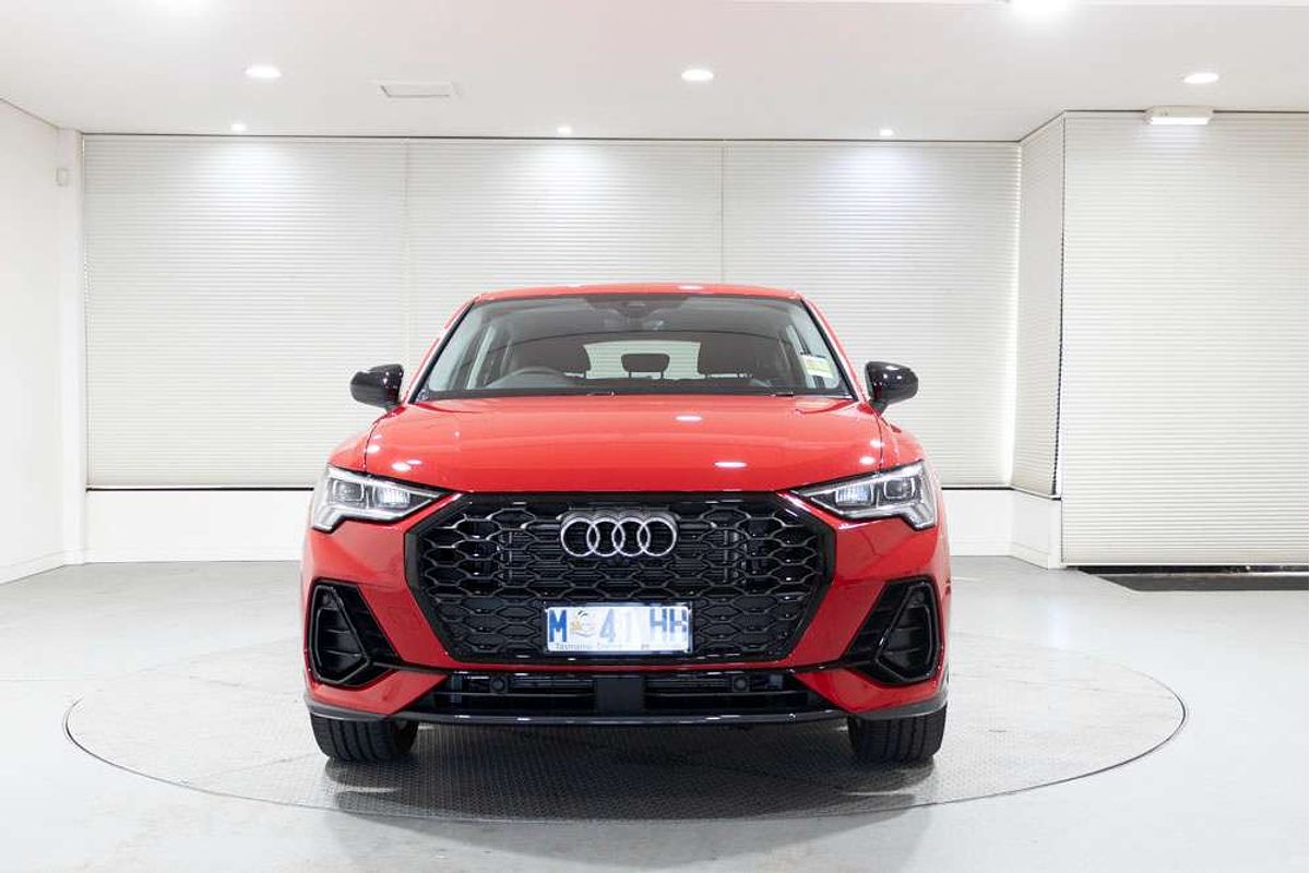 2024 Audi Q3 35 TFSI S line F3